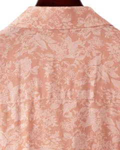 เสื้อฮาวายชาย Aura Tropical แขนสั้น ติดกระดุม ลายดอกไม้ สำหรับฤดูร้อน ใส่สบายๆ ไปชายหาด เสื้อเชิ้ต Aloha น้ำหนักเบา ระบายอากาศได้ดี - Product Image 6