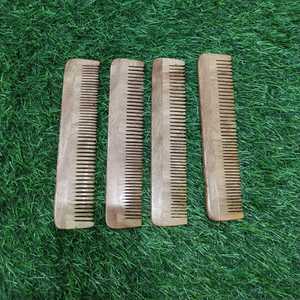 Peine Moderno Hecho a Mano con Madera de Neem Real de Primera Calidad, Ecológico, Antiestático, de 17 cm, para Hombres y Mujeres, a Precio de Mayoreo - Product Image 1