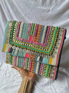 Pochette colorée en tissu tribal, sac à main brodé avec pompon, miroir et perles, motif bohème, sac à main en tissu tissé, sac de soirée tendance - Product Image 2