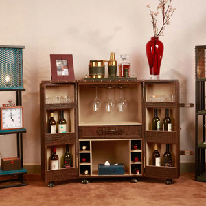 Mueble Bar de Cuero Ecológico, Mueble de Almacenamiento Moderno, Color Marrón Buffet, Armario Bar de 2 Puertas, Mueble de Lujo Hecho a Mano para el Hogar u Oficina - Product Image 4