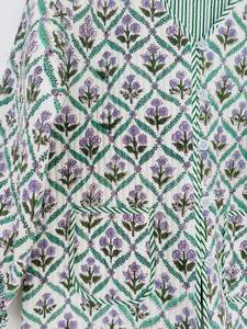 Veste en coton imprimé à la main à motifs floraux verts pour femmes Prairie Chic, col en V, manches longues, respirante, réversible, style bohème - Product Image 3
