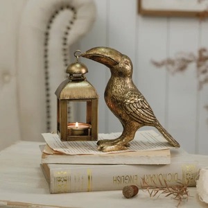 Elegante Linterna con Forma de Pájaro en Latón con Acabado Dorado, Ideal para Regalos de Cumpleaños, Aniversarios, Ocasiones Especiales y Regalos de Agradecimiento - Product Image 5