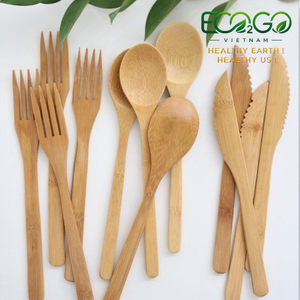 Ensemble de couverts en bambou ECO2GO, finition mate, design minimaliste écologique, pour le camping, fabriqué au Vietnam - Product Image 3