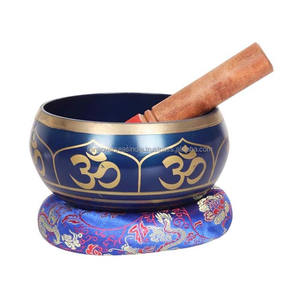 Cuenco de latón auténtico con cojín suave y Mazo de madera que mejora la relajación, la atención plena y la curación de chakras al mejor precio - Product Image 6