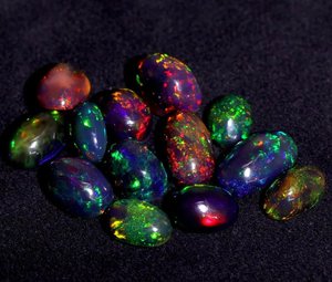 Opale noire éthiopienne AAA, cabochon 8-10 mm, opale de feu naturelle Welo, pierre brute pour la fabrication de bijoux, vente en gros - Product Image 4