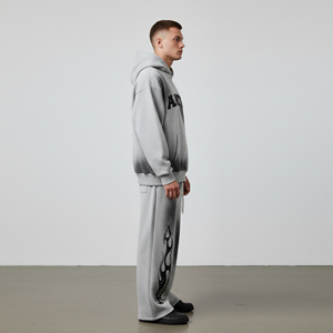 Ensemble survêtement gris oversize pour homme, coupe ample, streetwear, sweat-shirt et pantalon en coton à manches longues avec imprimé flamme - Product Image 3