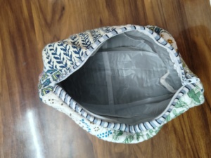 Colorful corn husk clutch Durable <b>makeup</b> pouch wholesale Soft portable puffer bag Lightweight cosmetic <b>case</b> handle - Product Image 3