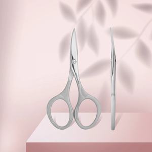 Ciseaux de beauté tranchants droits en acier inoxydable japonais de taille personnalisée pour la coupe de cheveux dureté 59-61HRC droitier - Product Image 3