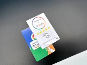 บัตรพีวีซีรีวิว Google ที่พิมพ์แบบกําหนดเองสองด้านพร้อมรหัส NFC และ QR - Product Image 3
