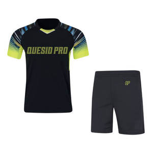 Ensemble de tenue de tennis personnalisée 2 pièces (maillot et short) – Impression par sublimation intégrale Nom et numéro du joueur Fabricant de vêtements de sport OEM - Product Image 1