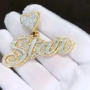 Colgante Personalizado con Nombre y Corazón, con Moissanita de Corte Brillante, Chapado en Oro Amarillo de 925 sobre Plata de Ley, Joyería Hip Hop para Mujer - Product Image 3