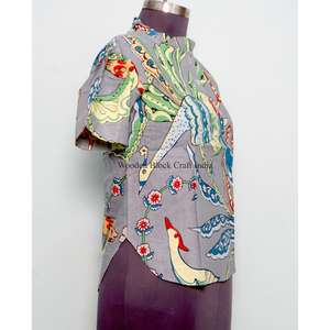 เสื้อทูนิคคอเต่าสไตล์วินเทจสำหรับผู้หญิง ดีไซน์หรูหรา ผ้าฝ้าย 100% ลายดอกไม้สไตล์เกาหลี เป็นมิตรกับสิ่งแวดล้อม เหมาะสำหรับใส่ทำงานหรือไปเรียน - Product Image 4