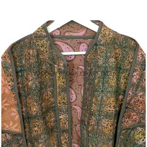 Veste Kantha en coton imprimé à la main à motifs floraux indiens pour femmes, patchwork dessiné à la main, respirante, écologique, séchage rapide, pour l'extérieur, automne - Product Image 5