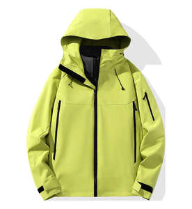 Veste Softshell Noire Personnalisée Imperméable à Capuche avec Fermeture Éclair Avant et Poignets Ajustables pour Travail en Extérieur – Vente en Gros pour Hommes, Fournisseur Exportateur - Product Image 5
