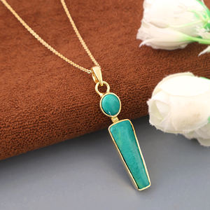 Collar con colgante de turquesa de doble piedra, joyería geométrica al por mayor, latón macizo chapado en oro de 18k, collar llamativo para mujer, ideal para fiestas. - Product Image 2