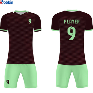 Uniformes de Fútbol Personalizados de Alta Gama, Transpirables, con Estampado Sostenible, para Jóvenes y Adultos - Product Image 4