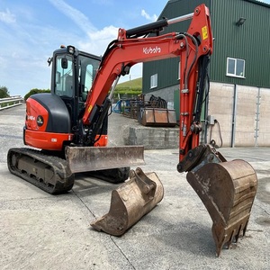 Excavatrice Kubota U48-4 d'origine, poids opérationnel de 3,5 tonnes, système entièrement hydraulique, pompe à engrenages robuste - Product Image 1