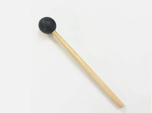 Paquete de 2 martillos de silicona con punta de goma y mango de madera para diapasones. - Product Image 6