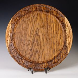 Plato de madera con diseño de edelweiss tallado a mano, plato base para cena, para bodas, al precio más bajo. - Product Image 5