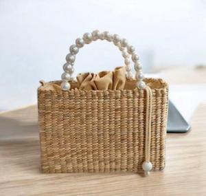 Square Straw Handbag With Pearl Handle Bohemian Style Women's Tote Bag Natural Color Open <b>Top</b> Daily Use - Product Image 2