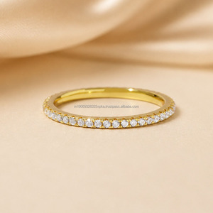 Anillo de Diamantes Cultivados en Laboratorio, Anillo de Boda con Incrustaciones de Diamantes, Anillo Apilable Delicado para Mujer, Anillo Minimalista a Juego - Product Image 1