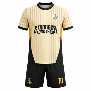 ชุดฟุตบอลสีดำทองแดงลายทางแบบกำหนดเอง เสื้อเจอร์ซีย์ กางเกงขาสั้น คอวี ชุดทีมพิมพ์ลายแบบ Sublimation โรงงาน OEM คุณภาพพรีเมียม - Product Image 1
