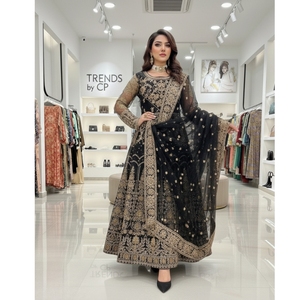 ชุดเดรสยาวสำหรับผู้หญิงแบบสามชิ้น  สำหรับงานปาร์ตี้และเทศกาลต่างๆ  ตกแต่งด้วยผ้าตาข่าย  ลายดอกไม้และลายเรขาคณิต  ประดับด้วยลูกปัด - Product Image 6