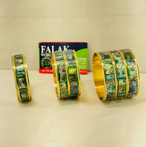 Brazaletes de Concha de Nácar Pintados Ecológicos de Gran Tamaño a Bajo Precio, Brazalete Auténtico con Temática Animal Moderna, Coleccionable de Arte de Lujo - Product Image 3