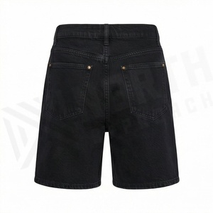 Shorts de Mezclilla Premium para Mujer, Pantalones Cortos Casuales Personalizados, Diseño Moderno y Desgastado, Cómodos para el Verano, con Cintura con Logotipo - Product Image 2