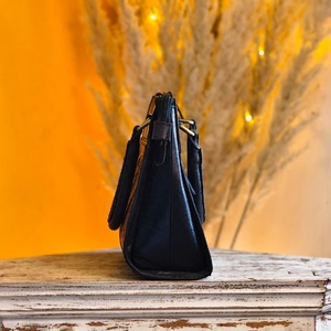 Bolso Cruzado de Cuero Genuino Venus Leathers, Estilo Western, Hecho a Mano, con Patrón de Letras y Flores, Cierre de Cremallera, 45-55cm, ¡Gran Venta! - Product Image 3