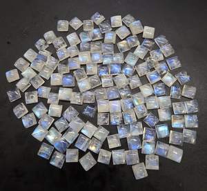 พลอยมูนสโตนสีรุ้งธรรมชาติทรงสี่เหลี่ยมแบบคาโบชอง เกรด AA พลัส ขนาดมาตรฐาน สำหรับทำเครื่องประดับ - Product Image 6