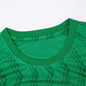 Nouveauté - Tenues de football d'équipe à manches courtes respirantes et à séchage rapide - Design OEM - Couleur et logo personnalisés - Haute qualité pour la vente en ligne - Product Image 5