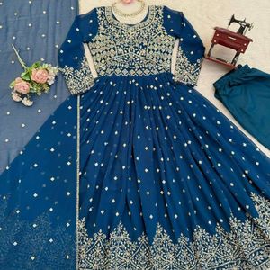 Embroidered Anarkali Dress Set <b>Sequin</b> Thread Detail Traditional Indian Pakistani <b>Top</b> and Dupatta for Wedding <b>Party</b> - Product Image 2