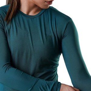 Camiseta larga de entrenamiento para mujer, top deportivo de tela suave diseñado para entrenamiento en el gimnasio, correr, sesiones de yoga y uso informal - Product Image 6