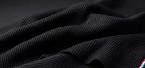 Tissu en maille côtelée 100% polyester, 200 GSM, 60 pouces, extensible dans les 4 sens, séchage rapide, tissu texturé en PET en rouleau pour vêtements - Product Image 3