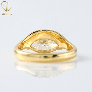 Anillo de compromiso de moissanita con corte marquesa de 1.60 CT, de este a oeste, solitario curvo para mujer - Product Image 3