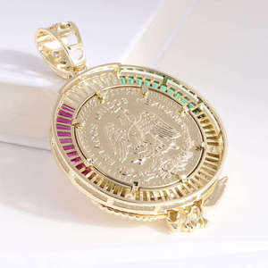 Pendentif pour femme en or plaqué 14 carats avec pièce de 50 pesos en forme d'aigle, diamant de laboratoire taille baguette certifié, bijoux fins de luxe pour femme - Product Image 4