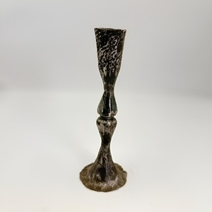 Candelabro de Hierro Forjado a Mano con Forma de Tulipán Profundo, Color Negro Antiguo, con Doble Borde Perlado, para Hoteles de Lujo - Product Image 2