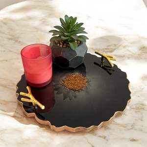 Bandeja de resina epoxi superventas para servir y almacenar, ideal para joyas, accesorios de tocador y baño, o como plato de lujo para café y desayuno en la mesa. - Product Image 5