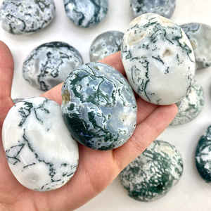 Piedra de meditación Reiki de ágata de árbol Natural tallada al por mayor, piedra de piedras preciosas semipreciosas de estilo Feng Shui, artesanía para curación de bolsillo - Product Image 4