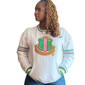 Sudadera Unisex AKA de Felpa Premium con Rayas Blancas, Cuello Redondo, Colores Blanco, Verde y Rosa, Estilo Griego Informal - Product Image 4