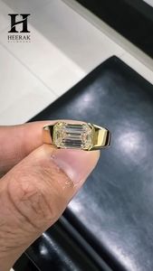 แหวนแต่งงานผู้ชายทองคำขาว 14K 18K หรูหรา ประดับเพชรทรงเหลี่ยมมรกตจากแล็บ ขัดเงาสูง แบบครึ่งขอบ - Product Image 5