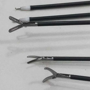 Ensemble d'instruments chirurgicaux laparoscopiques manuels à intervention minimale : Pince Maryland fenêtrée, Pince en L, Ciseaux courbés - Product Image 2