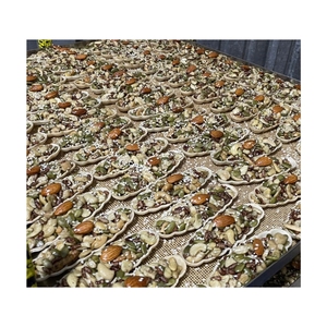 EN TENDENCIA: Nueces con Caramelo Salado para Postres Gourmet y Snacks de Cine, Selección de Nueces Orgánicas de Origen Premium - Product Image 6