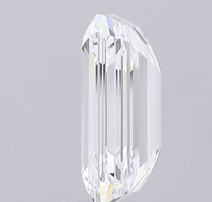 Diamante Cultivado en Laboratorio con Certificación IGI, Corte Esmeralda de 4.32 CT, Color D, Claridad VVS1, CVD LG 774604443, ROYAL GEMS para Joyería - Product Image 3