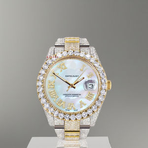 Montre Moissanite élégante avec cadran en nacre-Étincelle à main, montre Moissanite économique par fournisseur indien - Product Image 1