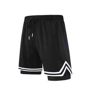 Shorts de sport double couche en maille unie 100 % polyester personnalisables respirants pour homme, séchage rapide, écologiques, taille mi-haute - Product Image 4