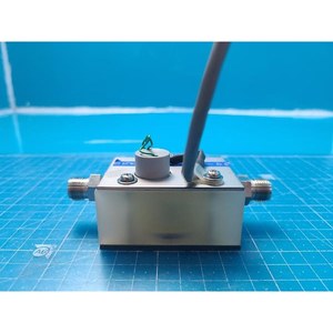Convertidor de caudalímetro electromagnético TOKYO KEISO ZES96-12001-58 usado como pieza de repuesto para equipos semiconductores antiguos - Product Image 5