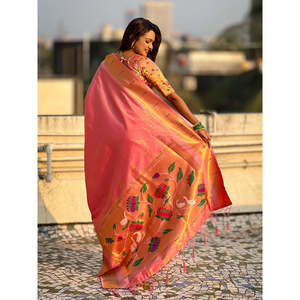 Sari tissé Paithani Zari rose pâle Elite Weaves 650g Indien et pakistanais en stock - Product Image 3