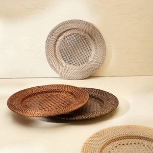 Assiette de Présentation en Rotin Premium, Napperon Tressé en Osier Fait Main, Assiettes en Rotin Durables, Accessoire Décoratif Naturel pour Table à Manger - Product Image 1